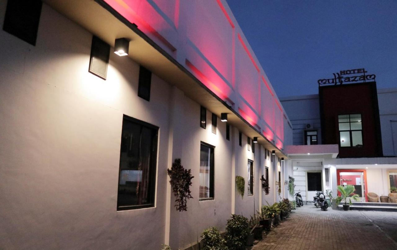 Hotel Reddoorz @ Pasangkayu Mamuju Utara Exterior foto