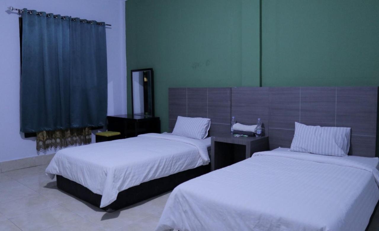 Hotel Reddoorz @ Pasangkayu Mamuju Utara Exterior foto