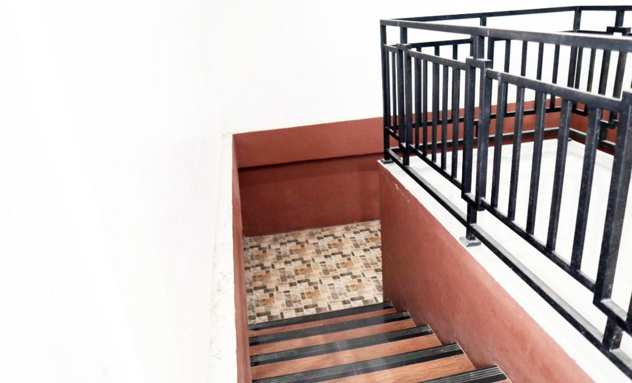 Hotel Reddoorz @ Pasangkayu Mamuju Utara Exterior foto